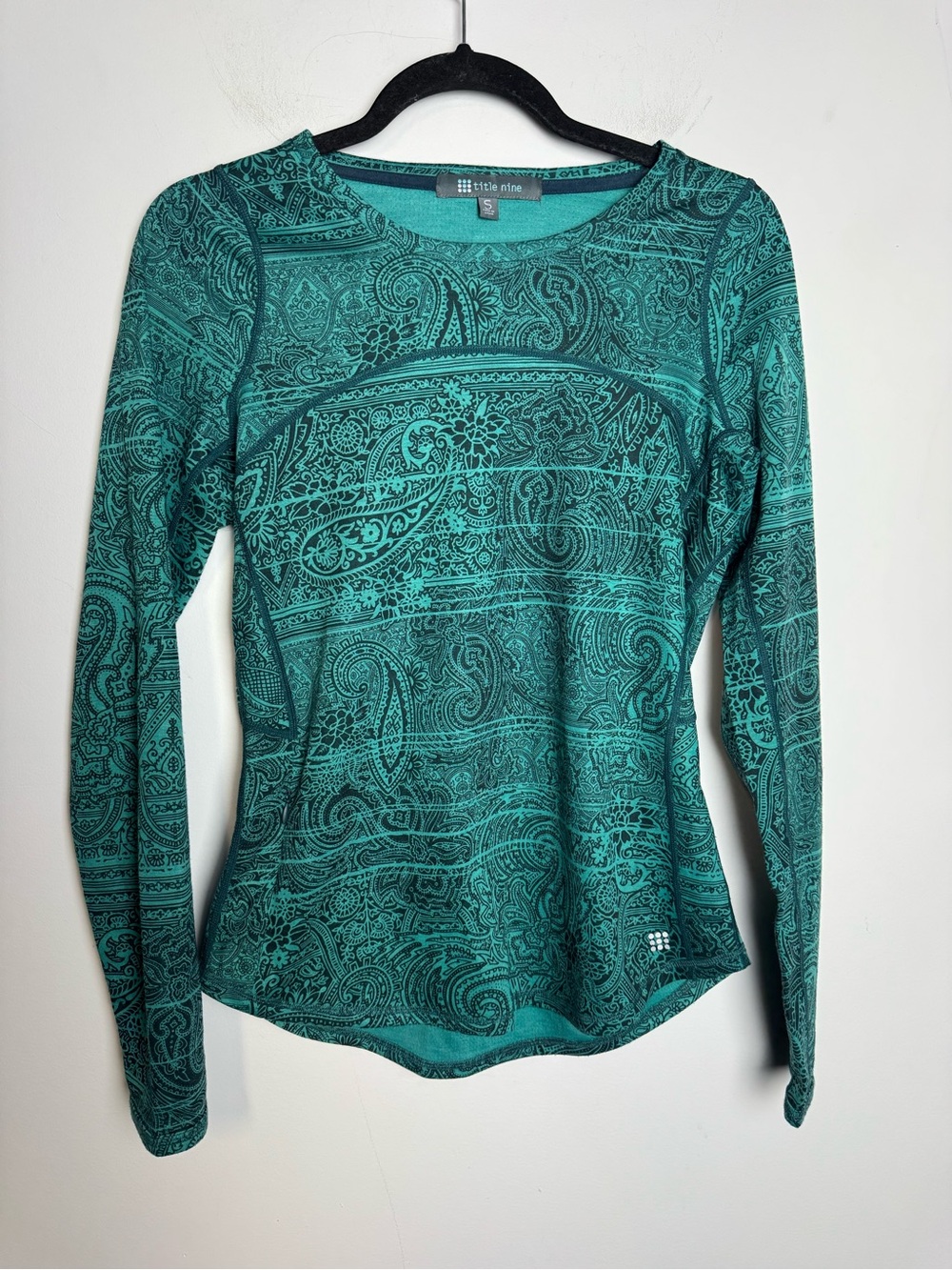 Title Nine Women's Teal Paisley Long-Sleeve Top